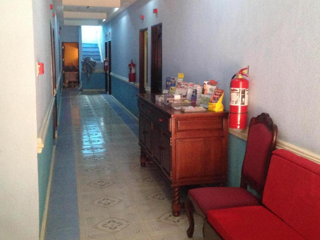 Kokomos Suites Hotel Angeles Luaran gambar